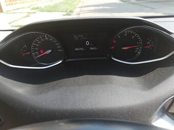 Peugeot 308 Blue 1.5 HDi - 8