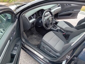 Škoda Superb Combi 2,0tdi CR DSG - 8