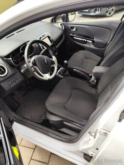 Renault Clio - 8
