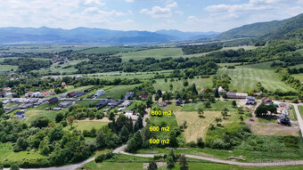 POZEMOK NA VÝSTAVBU DOMU SO VŠETKÝMI IS V OBCI PRESTAVLKY - 8