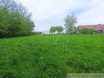 Vidiecký dom / chalúpka s veľkým 25- árovým pozemkom - 8