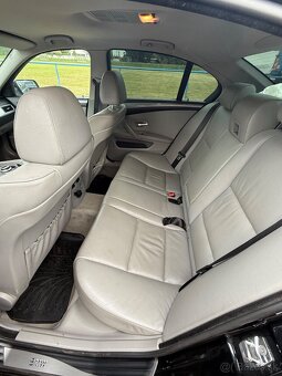 BMW 530d E60 Manuál - 8