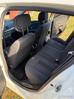 RENAULT MEGAN III 1.6 16v - 8