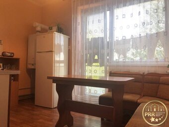 ZNÍŽENÁ CENA 2-iz.byt 75m2+balkón v tichom prostredí Bánov - 8