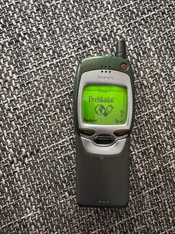 NOKIA 8910 i - 8