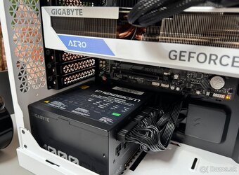 i7 13700K\32GB\RTX 4070Ti\SSD\1000W Zdroj - 8
