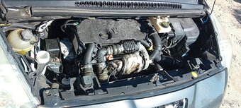 Peugeot 5008, 2010, 1,6HDi Automat - 8