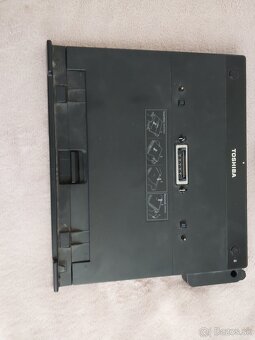 Dokovacia stanica TOSHIBA PA3680E-1PRP - 8