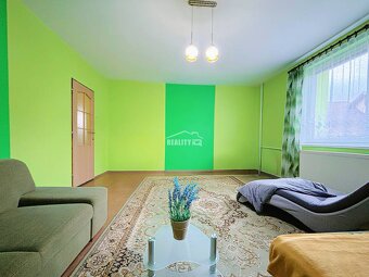 Exkluzívne na predaj rodinný dom s pozemkom 775 m2, Dolný Va - 8