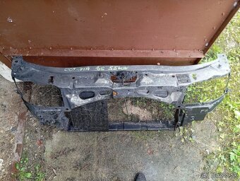 Predám predne celo na Audi 2.5td rok 2004 kompletne - 8