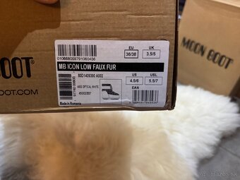 Moon Boots - 8