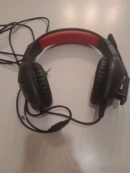 PS 4, ovládače, sluchadlá - 8