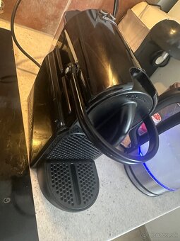 Nespresso De'Longhi Inissia Black EN80.B - 8