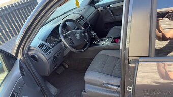 Volkswagen Touareg - 8