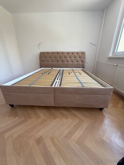 ČALÚNENÁ MANŽELSKÁ POSTEĽ - 8