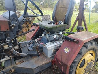 Traktor 4x4 - 8