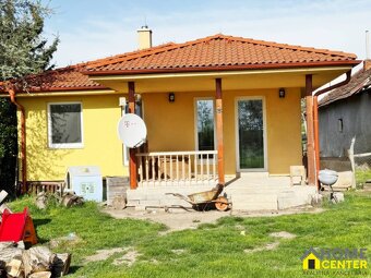 Na Predaj : Nový dom ,3 izby +denná miestnosť .Žitavce . - 8