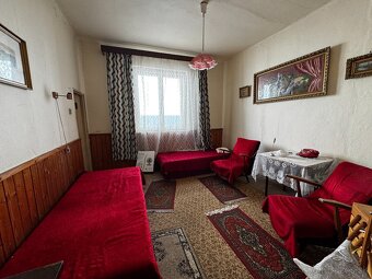 Rodinný dom vo vyhľadávanej časti mesta Levice - 8