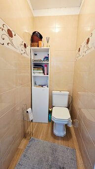 Predaj viacgeneračný RD v obci Bezenye - 8