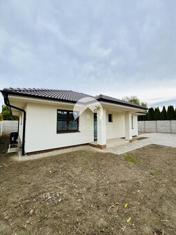 Reality KOMPLEX s.r.o., Vám ponúka na predaj moderný 4-izbov - 8