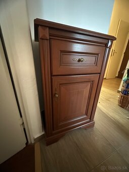 Veľmi pekná zostava do obývačky/pracovne a chodby. - 8