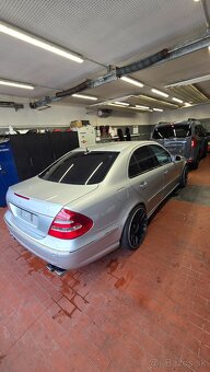 Mercedes E55 Kompresor - 8