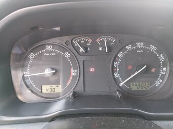 Škoda Octavia combi 1. 1.9tdi 81kw - 8