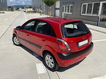 KIA Rio 1.4i 16V kúp. v SR / 1. majiteľ / Nová STK - 8