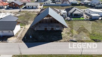 Rozostavaný zrubový dom pri termálnom kúpalisku Nesvady - 8