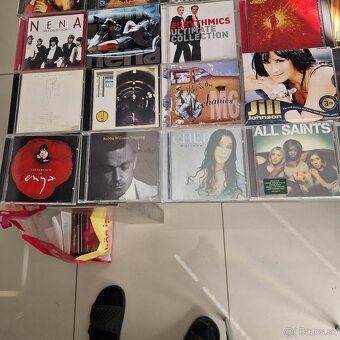 CD-čka...ERIC CLAPTON,CHRIS REA,NAZARETH,SANTANA,RAINBOW... - 8