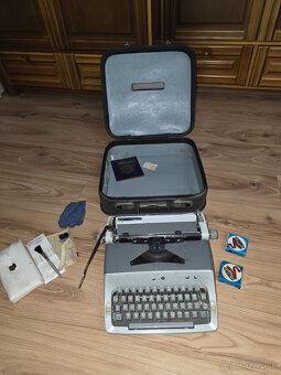 Písací stroj Consul 211 P - 8