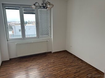 Prenájom 2.izbový byt Valaliky - 8