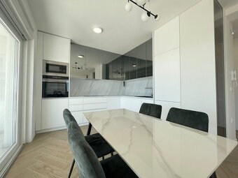 Apartmánový dom so 6-timi zariadenými apartmánmi /Chorvátsko - 8