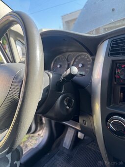 Suzuki Liana 1.4 benzín 66kw - 8