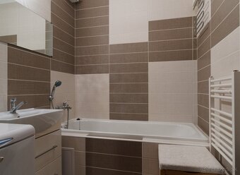Na predaj 3 izb byt  Bratislava, Petržalka, Antolská - 8