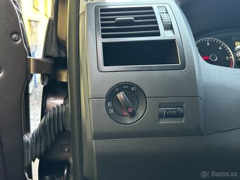 Volkswagen Multivan MULTIVAN 2.0TDI/103kW / 7.Míst r.v.2009 - 8