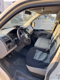 Volkswagen Transporter T5 1,9 TDi - 8