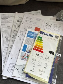 Indesit pracka 6kg - 8