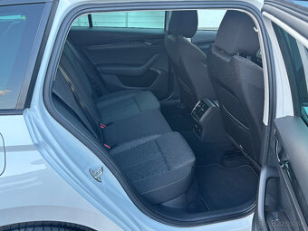 Škoda Octavia Combi 1.5 TSI ACT Style - 8