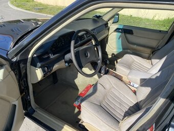 Mercedes-Benz w124 230E - 8