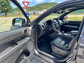 Jeep Grand Cherokee 3.0L V6 TD Overland A/T - 8