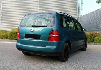 Volkswagen Touran 2.0 TDI DSG - 8