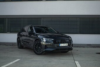Audi E-tron 55 quattro Advanced - 8