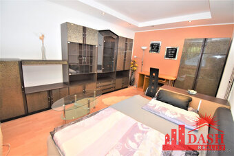 Na predaj 3 izbový byt, balkón+lodžia, 73 m2, Trenčín, Pod S - 8