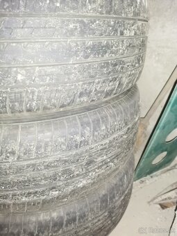 Bridgestone 235/60 R18 - 8