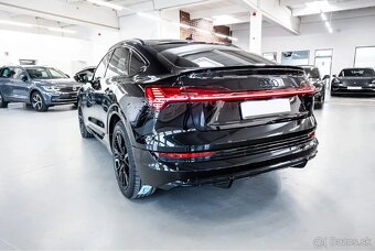 Audi E-tron - 8