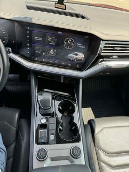 Volkswagen Touareg - 8
