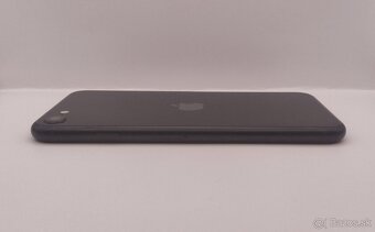 iphone SE 2020 128 GB čierny batéria 100 %
- 8