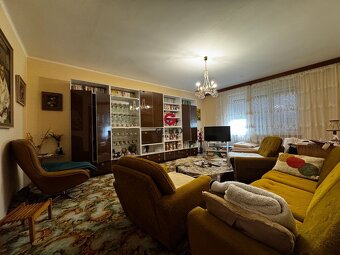 VEĽKÝ RODINNÝ DOM / DVOJDOM – NA HRÁDKU - 8