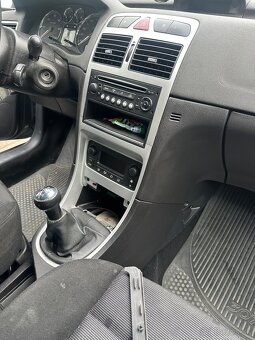Rozpredám Peugeot 307sw 1.6hdi - 8